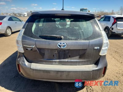 Zdjęcie 6 z 12 samochodu: 2012 TOYOTA PRIUS V TWO VIN:JTDZN3EU2C3173348 - miniatura