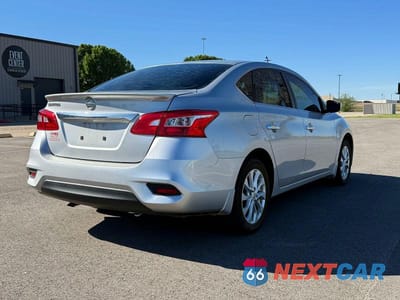 Czwarte zdjęcie samochodu z boku: 2017 NISSAN SENTRA S VIN:3N1AB7AP9HY221958 - miniatura