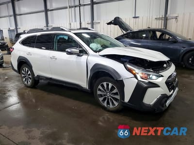 Czwarte zdjęcie samochodu z boku: 2025 SUBARU OUTBACK TOURING VIN:4S4BTGPDXS3306542 - miniatura