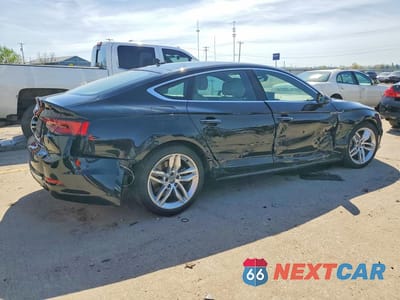 Trzecie zdjęcie samochodu z tyłu: 2019 AUDI A5 PREMIUM VIN:WAUANCF55KA056570 - miniatura