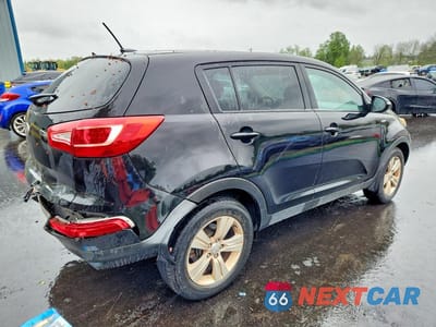 Trzecie zdjęcie samochodu z tyłu: 2012 KIA SPORTAGE LX VIN:KNDPBCA24C7216438 - miniatura