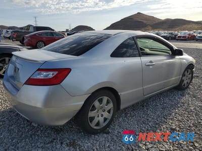Trzecie zdjęcie samochodu z tyłu: 2007 HONDA CIVIC LX VIN:2HGFG12657H567406 - miniatura