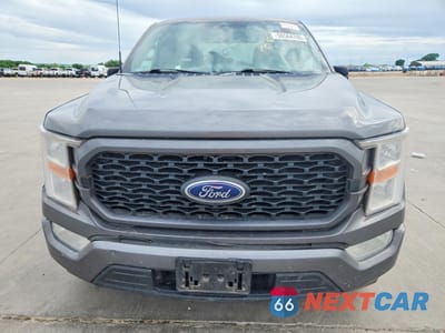 Piąte zdjęcie samochodu w środku: 2022 FORD F150 SUPERCREW VIN:1FTEW1CP5NKD20963 - miniatura