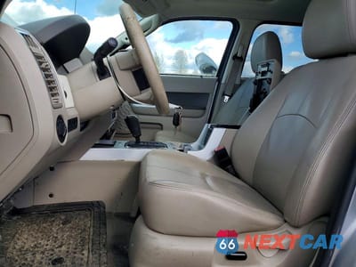 Zdjęcie 7 z 12 samochodu: 2010 MERCURY MARINER PREMIER VIN:4M2CN8H76AKJ20755 - miniatura