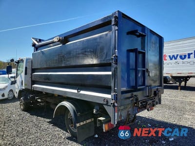 Trzecie zdjęcie samochodu z tyłu: 2017 ISUZU NPR HD DUMP TRUCK VIN:54DC4W1B7HS801881 - miniatura
