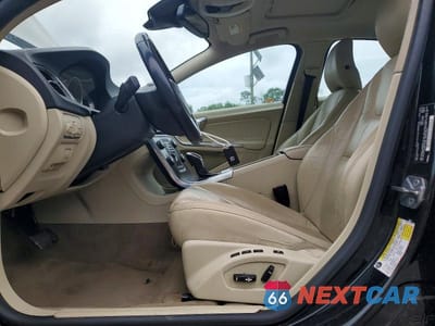 Zdjęcie 7 z 12 samochodu: 2014 VOLVO S60 T5 VIN:YV1612FS1E2277645 - miniatura