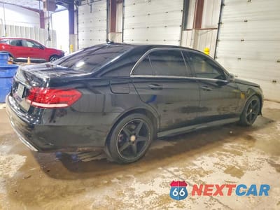 Trzecie zdjęcie samochodu z tyłu: 2015 MERCEDES-BENZ E 350 4MATIC VIN:WDDHF8JB1FB110364 - miniatura