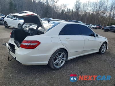 Trzecie zdjęcie samochodu z tyłu: 2012 MERCEDES-BENZ E 350 4MATIC VIN:WDDHF8JB7CA593179 - miniatura