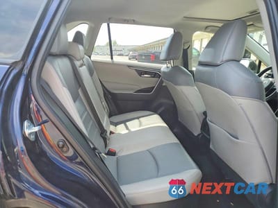 Zdjęcie 11 z 13 samochodu: 2021 TOYOTA RAV4 HYBRID XLE PREMIUM VIN:JTMB6RFV0MD011495 - miniatura