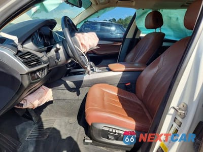 Zdjęcie 7 z 14 samochodu: 2015 BMW X5 XDRIVE35I VIN:5UXKR0C54F0K55733 - miniatura
