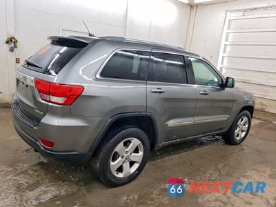 Trzecie zdjęcie samochodu z tyłu: 2011 JEEP GRAND CHEROKEE LAREDO VIN:1J4RR4GG8BC738437 - miniatura