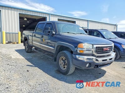 Czwarte zdjęcie samochodu z boku: 2005 GMC SIERRA K2500 HEAVY DUTY VIN:1GTHK23UX5F827726 - miniatura