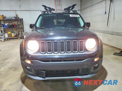Piąte zdjęcie samochodu w środku: 2017 JEEP RENEGADE LATITUDE VIN:ZACCJBBB8HPG55209 - miniatura