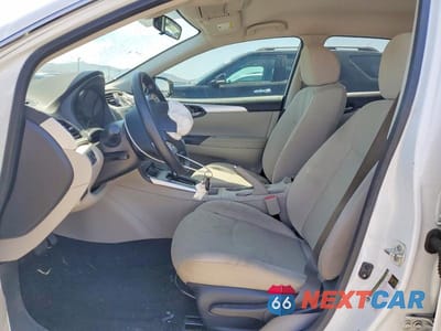 Zdjęcie 7 z 13 samochodu: 2017 NISSAN SENTRA S VIN:3N1AB7AP6HY311763 - miniatura