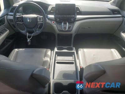 Zdjęcie 8 z 13 samochodu: 2020 HONDA ODYSSEY EXL VIN:5FNRL6H77LB054842 - miniatura