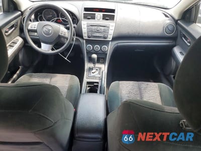 Zdjęcie 8 z 12 samochodu: 2009 MAZDA 6 I VIN:1YVHP81H095M51571 - miniatura