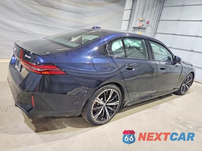 Trzecie zdjęcie samochodu z tyłu: 2024 BMW 540 XI VIN:WBA63FJ06RCR89739 - miniatura