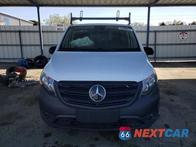 Piąte zdjęcie samochodu w środku: 2023 MERCEDES-BENZ METRIS VIN:W1YV0CEY2P4324457 - miniatura