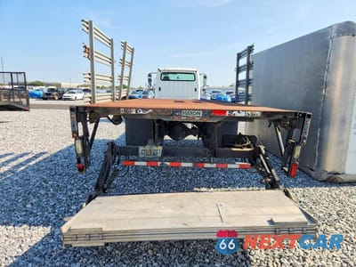 Zdjęcie 6 z 13 samochodu: 2015 FREIGHTLINER M2 106 MED - SEMI TRUCK VIN:3ALACWDT2FDGF5301 - miniatura