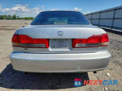 Zdjęcie 6 z 12 samochodu: 2001 HONDA ACCORD EX VIN:1HGCG16501A067650 - miniatura
