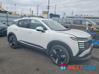 Czwarte zdjęcie samochodu z boku: 2025 NISSAN KICKS SR VIN:3N8AP6DA2SL406846 - miniatura