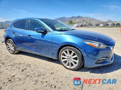 Czwarte zdjęcie samochodu z boku: 2017 MAZDA 3 TOURING VIN:JM1BN1L79H1128946 - miniatura