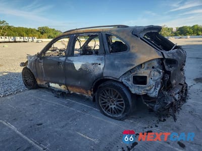 Drugie zdjęcie samochodu z przodu: 2017 PORSCHE CAYENNE VIN:WP1AA2A23HKA92149 - miniatura