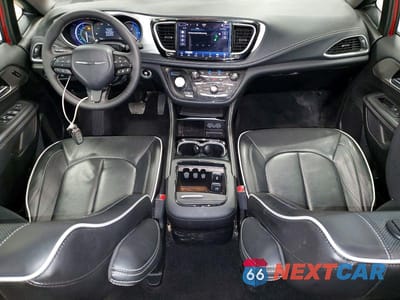 Zdjęcie 8 z 13 samochodu: 2024 CHRYSLER PACIFICA HYBRID SELECT VIN:2C4RC1S73RR181449 - miniatura