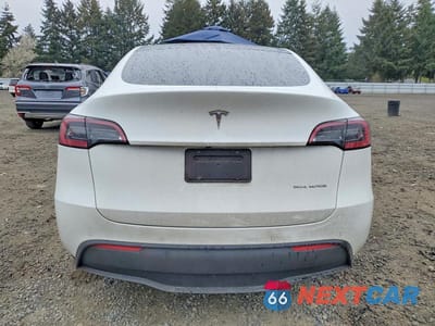 Zdjęcie 6 z 12 samochodu: 2022 TESLA MODEL Y VIN:7SAYGDEE7NF316064 - miniatura