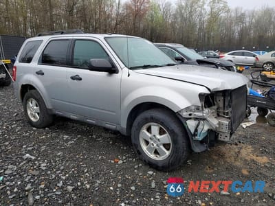 Czwarte zdjęcie samochodu z boku: 2012 FORD ESCAPE XLT VIN:1FMCU0DG7CKB63208 - miniatura