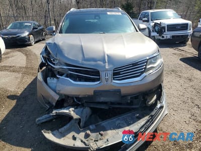 Piąte zdjęcie samochodu w środku: 2016 LINCOLN MKX SELECT VIN:2LMTJ8KR2GBL56236 - miniatura