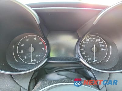 Zdjęcie 9 z 12 samochodu: 2018 ALFA ROMEO GIULIA VIN:ZARFAEENXJ7580056 - miniatura