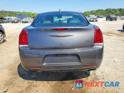 Zdjęcie 6 z 11 samochodu: 2023 CHRYSLER 300 S VIN:2C3CCABG2PH633310 - miniatura
