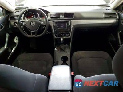Zdjęcie 8 z 12 samochodu: 2016 VOLKSWAGEN PASSAT S VIN:1VWAT7A33GC008399 - miniatura