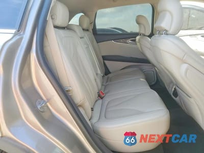 Zdjęcie 11 z 13 samochodu: 2019 LINCOLN NAUTILUS SELECT VIN:2LMPJ6K92KBL18911 - miniatura