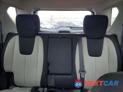 Zdjęcie 10 z 13 samochodu: 2011 CHEVROLET EQUINOX LS VIN:2GNALBEC0B1196935 - miniatura