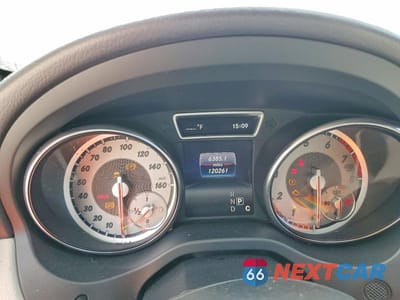 Zdjęcie 9 z 12 samochodu: 2016 MERCEDES-BENZ CLA 250 VIN:WDDSJ4EB3GN290017 - miniatura