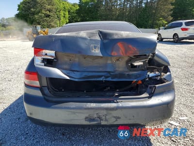 Zdjęcie 6 z 12 samochodu: 2004 HONDA ACCORD LX VIN:JHMCM56374C040529 - miniatura