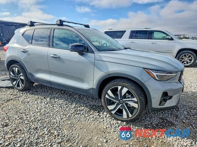 Czwarte zdjęcie samochodu z boku: 2024 VOLVO XC40 ULTIMATE VIN:YV4L12UM7R2346564 - miniatura