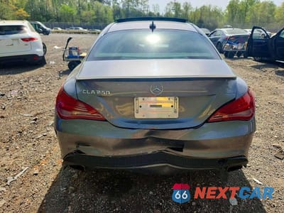 Zdjęcie 6 z 12 samochodu: 2014 MERCEDES-BENZ CLA 250 VIN:WDDSJ4EB3EN030035 - miniatura