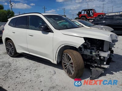 Czwarte zdjęcie samochodu z boku: 2026 BMW X1 XDRIVE28I VIN:WBX73EF04T5423670 - miniatura