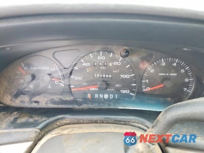 Zdjęcie 9 z 12 samochodu: 2001 FORD TAURUS SES VIN:1FAFP55291A249847 - miniatura