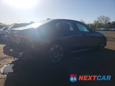 Trzecie zdjęcie samochodu z tyłu: 2025 BMW 540 XI VIN:WBA63FJ01SCT78491 - miniatura