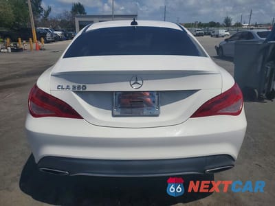 Zdjęcie 6 z 12 samochodu: 2018 MERCEDES-BENZ CLA 250 VIN:WDDSJ4EB6JN682254 - miniatura