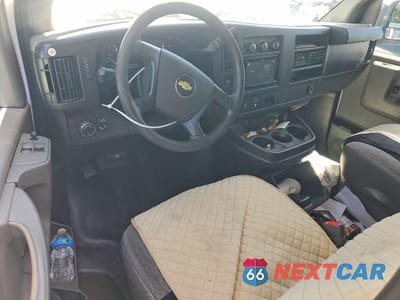 Zdjęcie 8 z 12 samochodu: 2013 CHEVROLET EXPRESS G2500 VIN:1GCWGFCA0D1155855 - miniatura