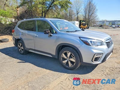 Czwarte zdjęcie samochodu z boku: 2020 SUBARU FORESTER TOURING VIN:JF2SKAXC5LH498924 - miniatura