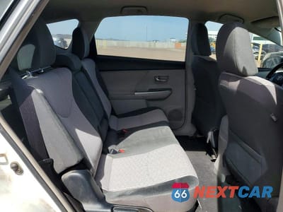 Zdjęcie 11 z 13 samochodu: 2015 TOYOTA PRIUS V THREE VIN:JTDZN3EU6FJ028524 - miniatura