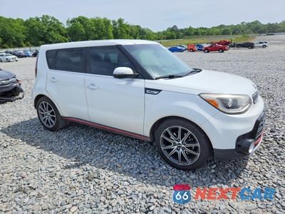 Czwarte zdjęcie samochodu z boku: 2018 KIA SOUL ! VIN:KNDJX3AA5J7517716 - miniatura