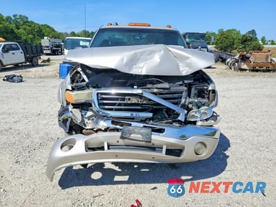 Piąte zdjęcie samochodu w środku: 2005 GMC NEW SIERRA K3500 VIN:1GTJK33G85F816368 - miniatura