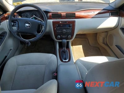 Zdjęcie 8 z 12 samochodu: 2009 CHEVROLET IMPALA 1LT VIN:2G1WT57N691195550 - miniatura